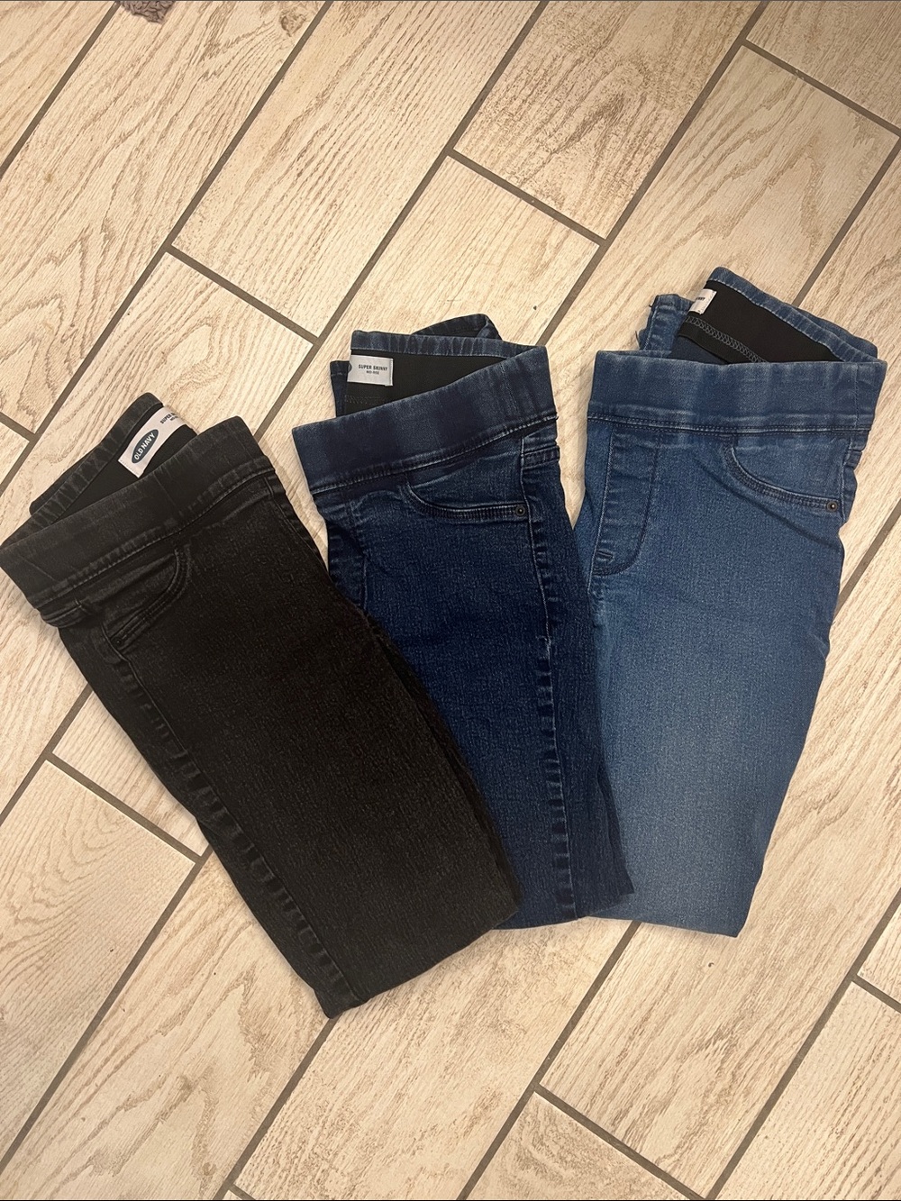 Old Navy Women’s Pull-On Jeggings - Black, Dark Blue, Light Blue